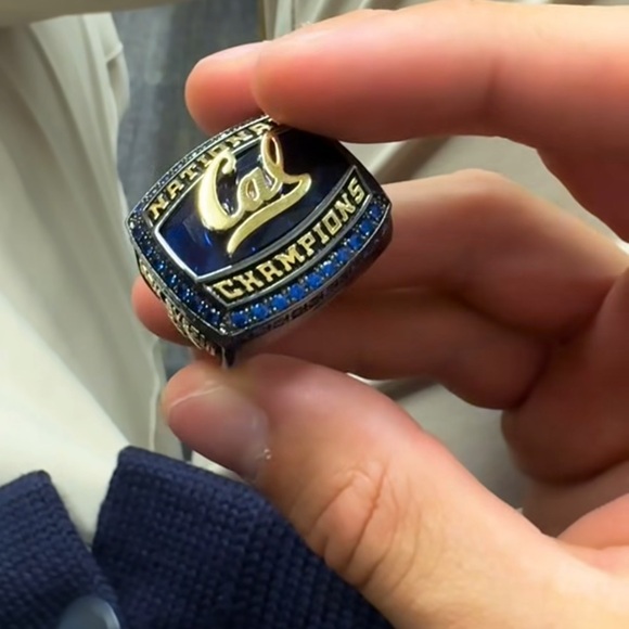 AUTHENTIC MAISON MARTIN MARGIELA HAS BEEN APPROVED BY POSHMARK POSH AUTHENTICATE - Picture 4 of 4